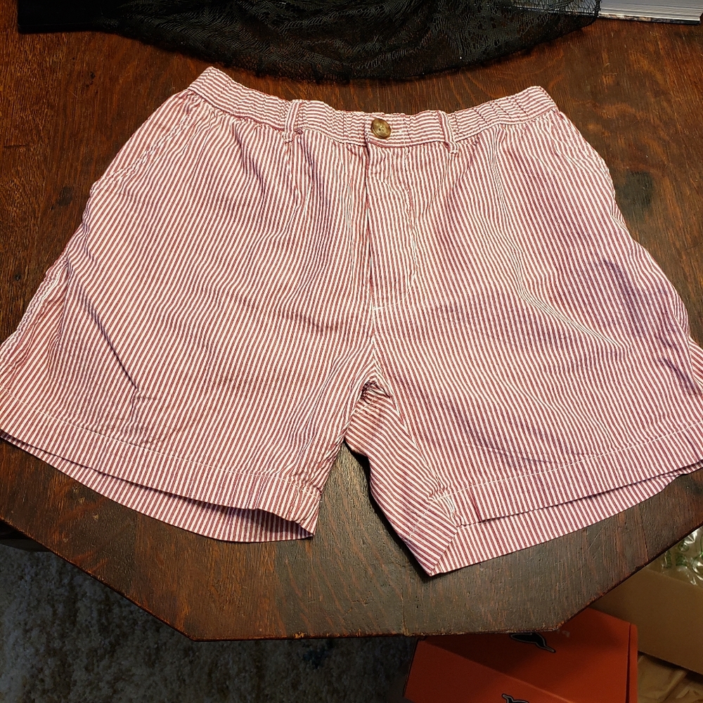 CHUBBIES Red & White Striped Seersucker Shorts
